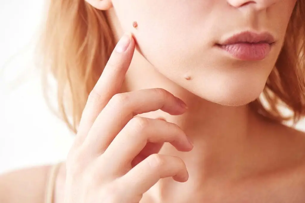 Dermatologist vs. Plastic Surgeon. Which is Better?